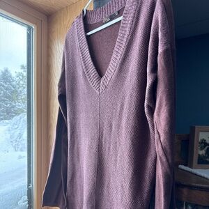 Women’s large Prana V neck tunic with contrasting sleeves